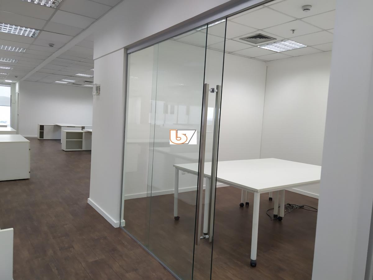 Sala-Conjunto, 1320 m² - Foto 17