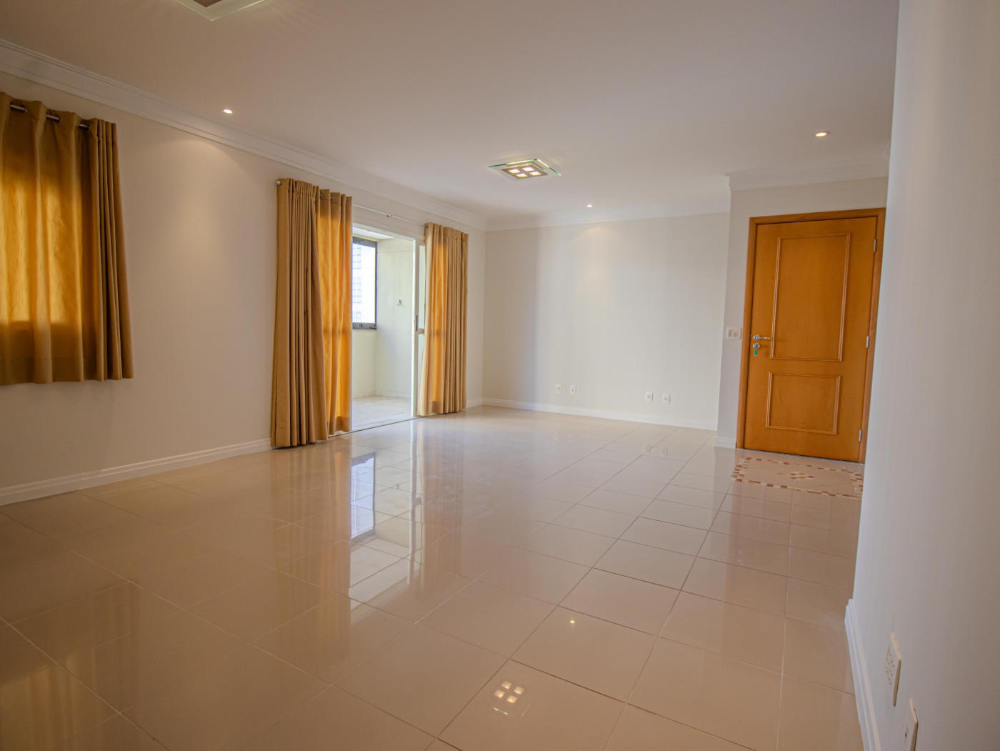 Apartamento, 3 quartos, 139 m² - Foto 1